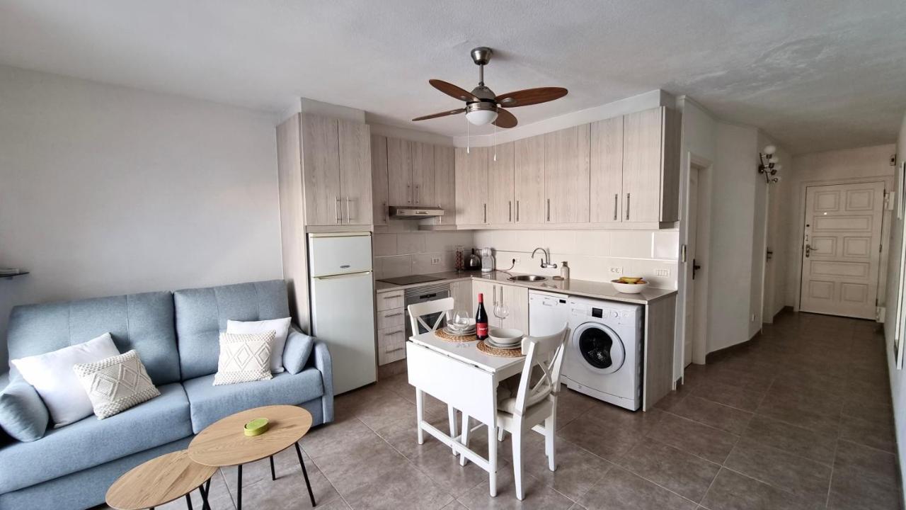 Apartamento Brisas Del Mar Сан Мигел де Абона Екстериор снимка