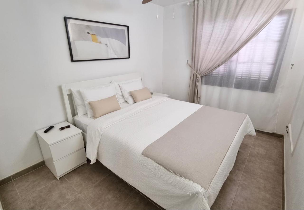 Apartamento Brisas Del Mar Сан Мигел де Абона Екстериор снимка